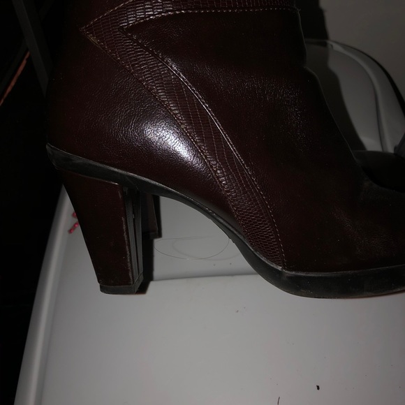Clark brown booties - Picture 3 of 3